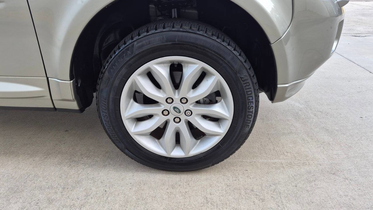 Used 2012 Land Rover LR2 HSE image 29