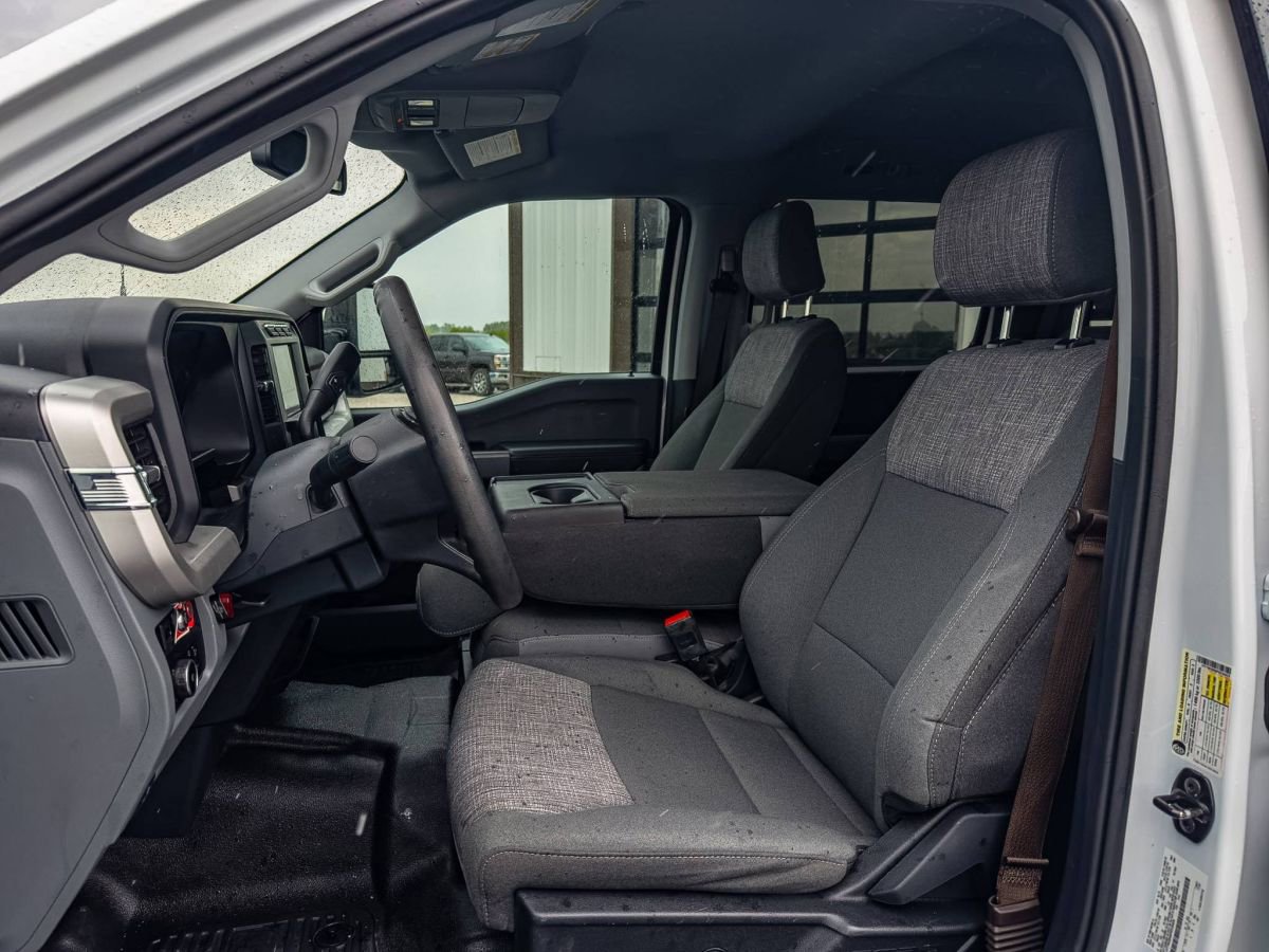Used 2023 Ford F250 XLT AWD/4WD image 6