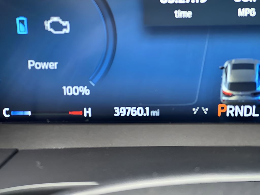 Used 2023 Ford Escape Platinum image 12