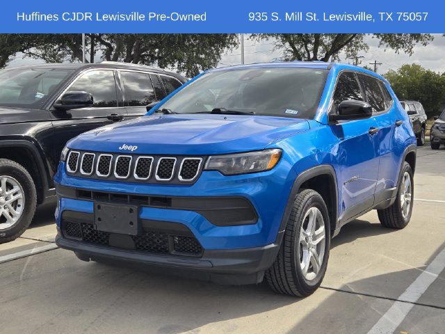 Used 2023 Jeep Compass Sport AWD/4WD image 3