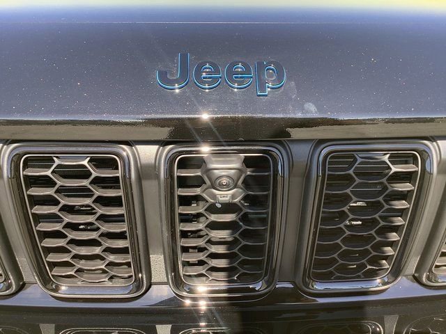 New 2024 Jeep Grand Cherokee Trailhawk AWD/4WD image 48
