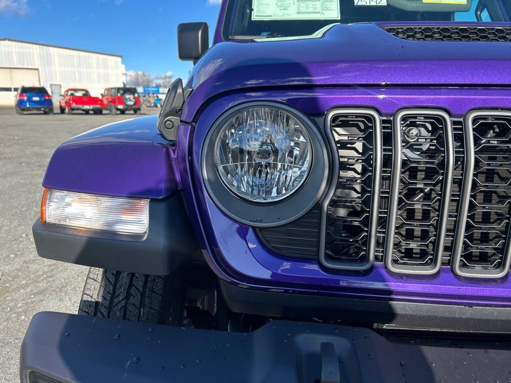 New 2026 Jeep Gladiator Sport AWD/4WD image 23