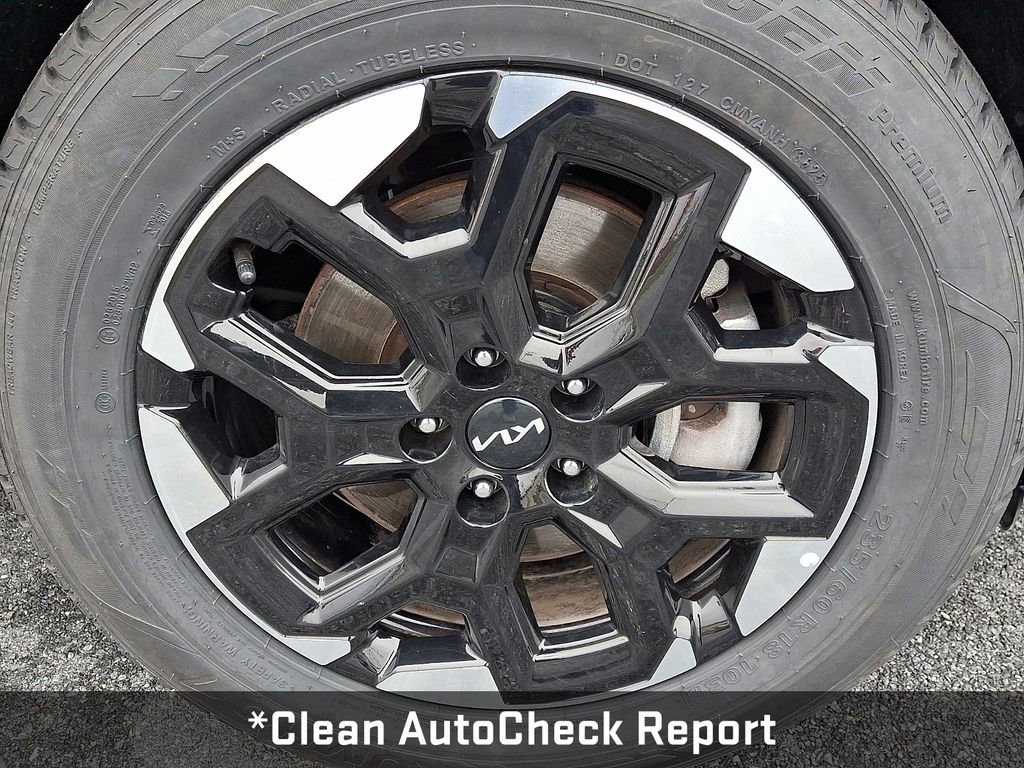 Used 2024 Kia Sorento S image 10