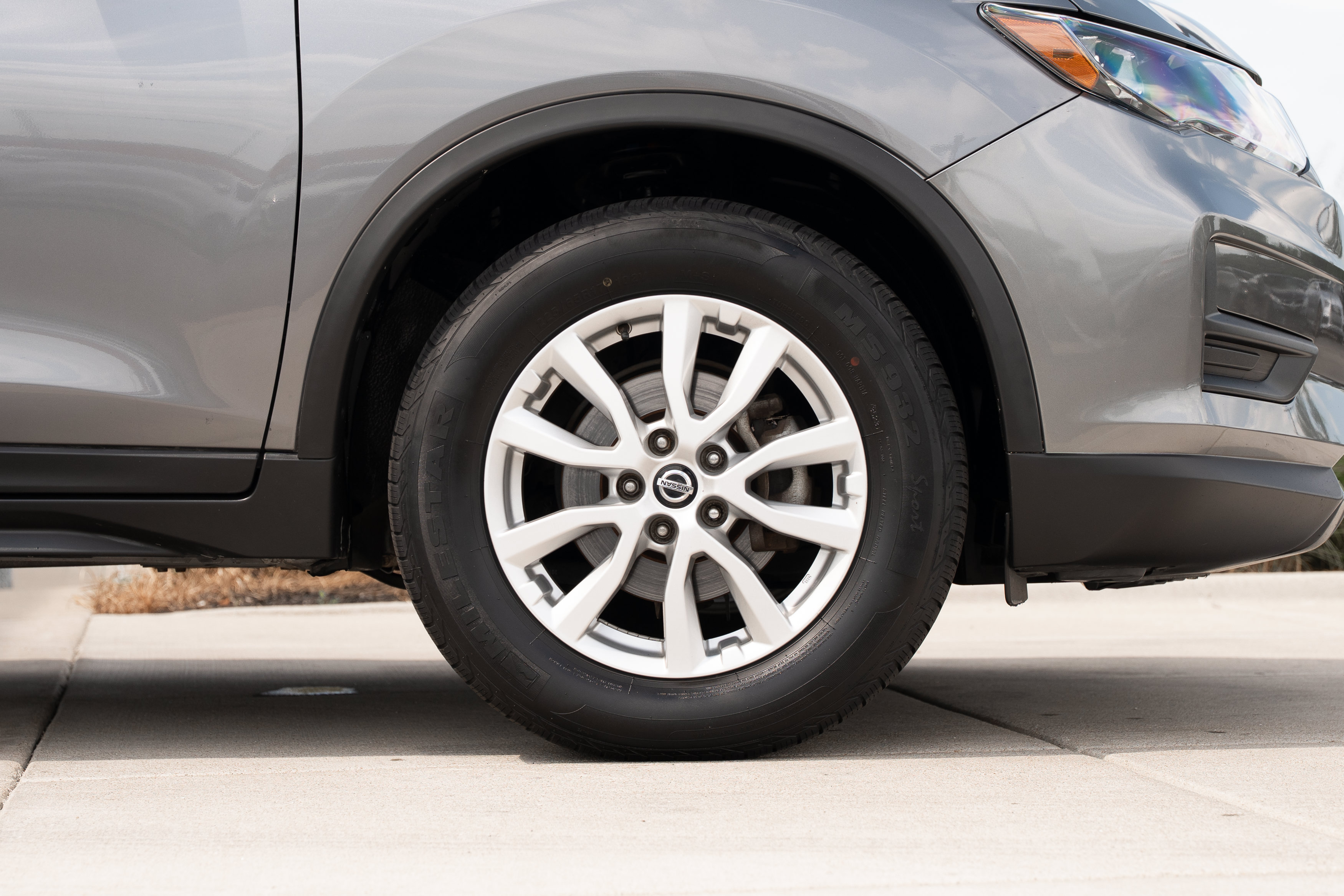 Used 2019 Nissan Rogue SV AWD/4WD image 26