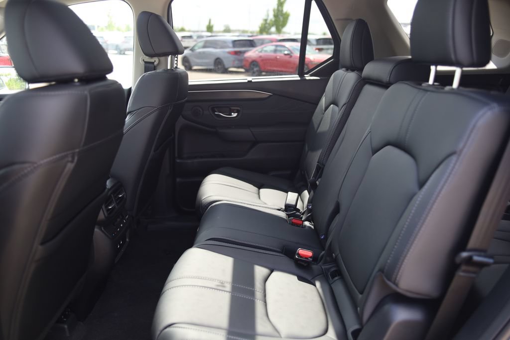 New 2026 Honda Pilot Touring image 27