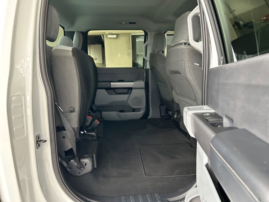 Used 2025 Ford F250 XLT image 29