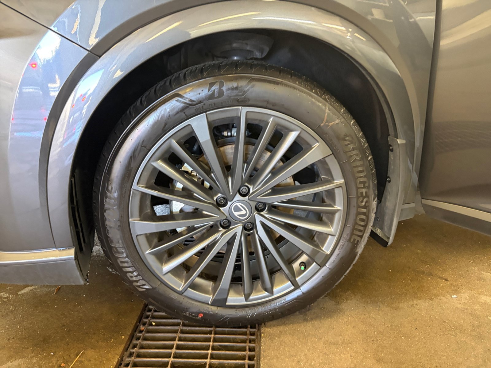 Used 2026 Lexus RX 350h AWD/4WD image 24