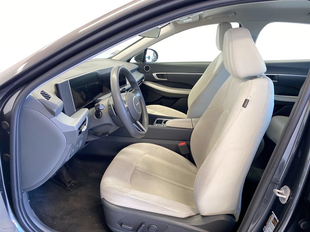 Used 2025 Hyundai Sonata SEL FWD image 16
