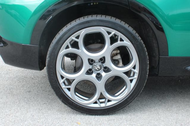 Used 2025 Alfa Romeo Tonale AWD/4WD image 37