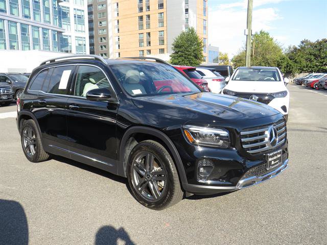 Used 2026 Mercedes-Benz GLB 250 4MATIC image 5