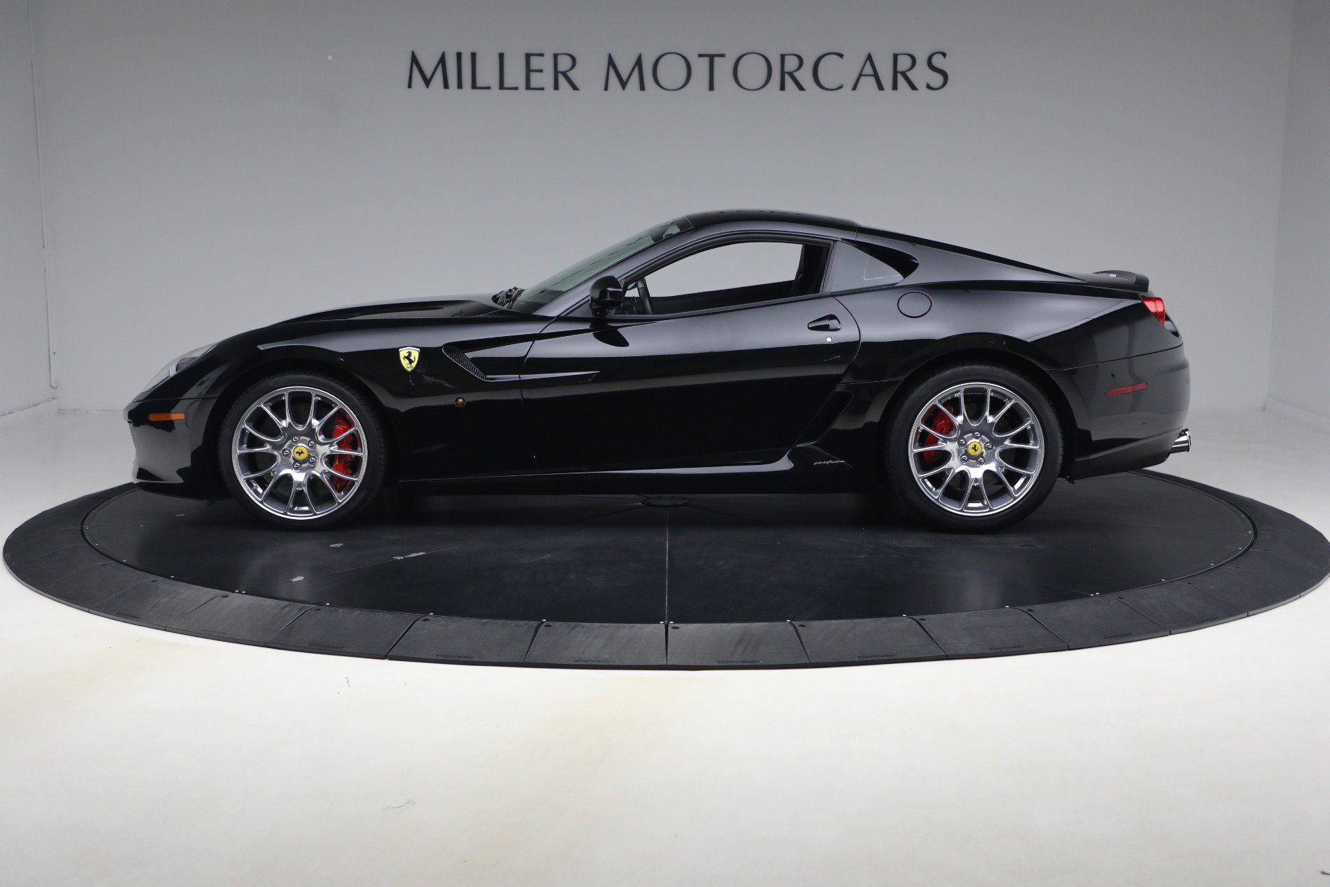 Used 2009 Ferrari 599 GTB Fiorano RWD image 3