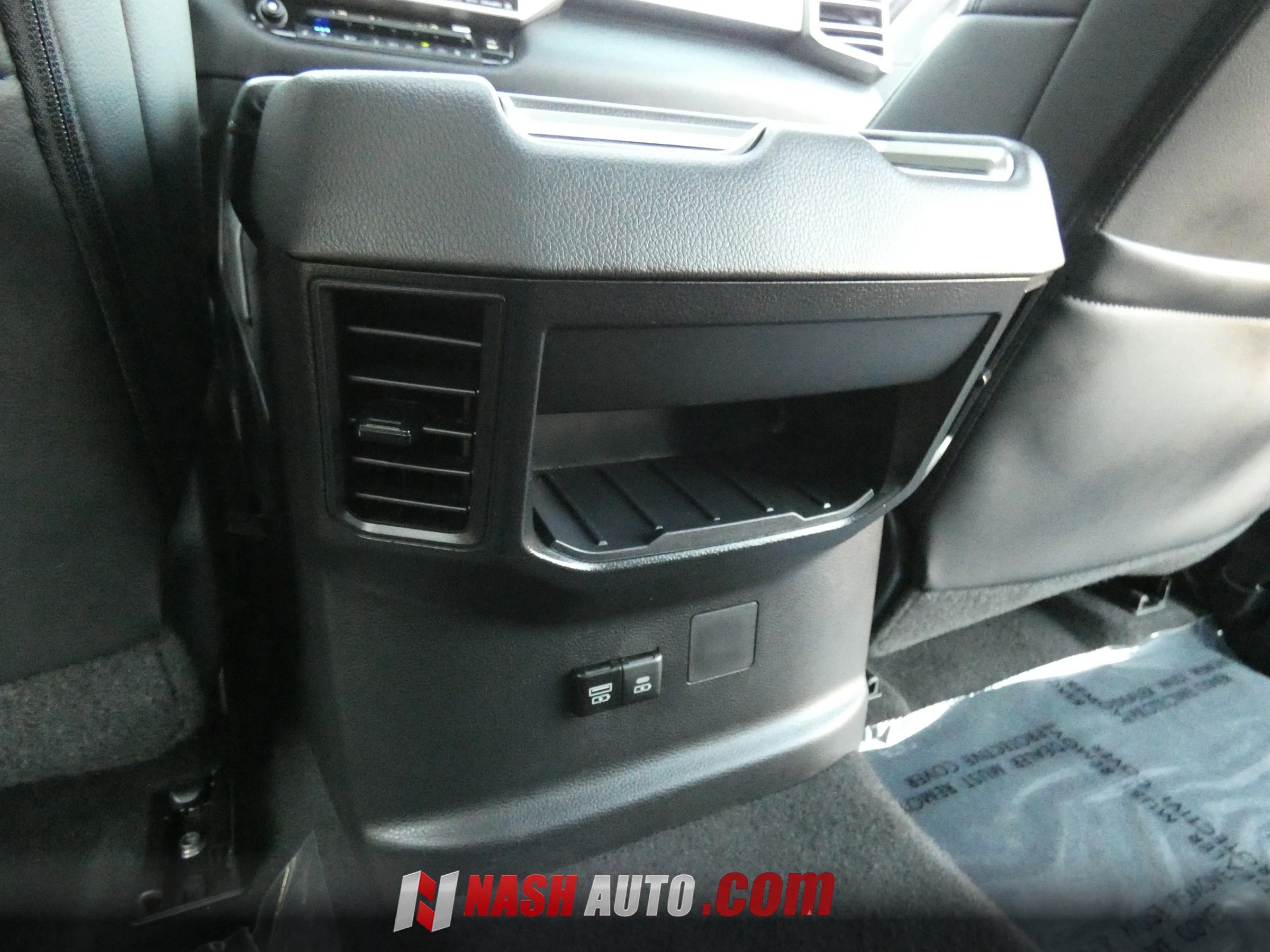 Used 2024 Toyota Tundra Limited AWD/4WD image 60