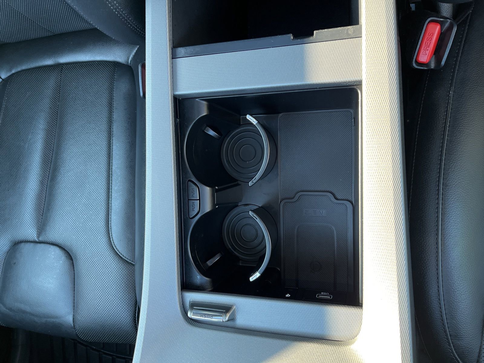 Used 2022 Hyundai Palisade SEL w/ 8P Bench Seat Package image 39