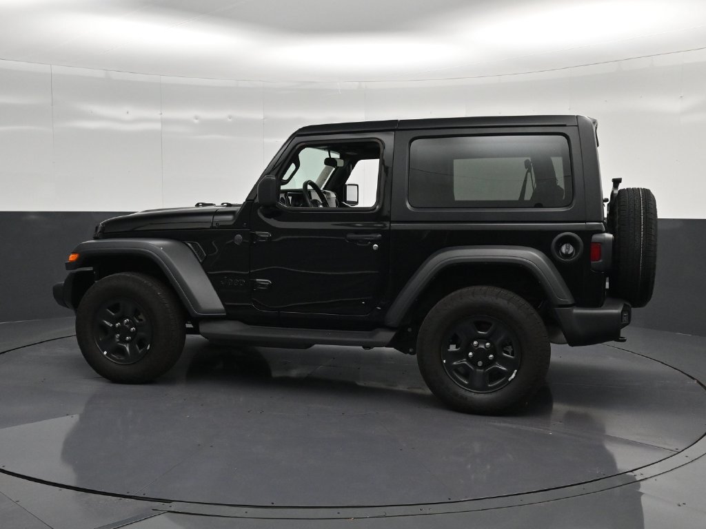 Used 2026 Jeep Wrangler Sport AWD/4WD image 8