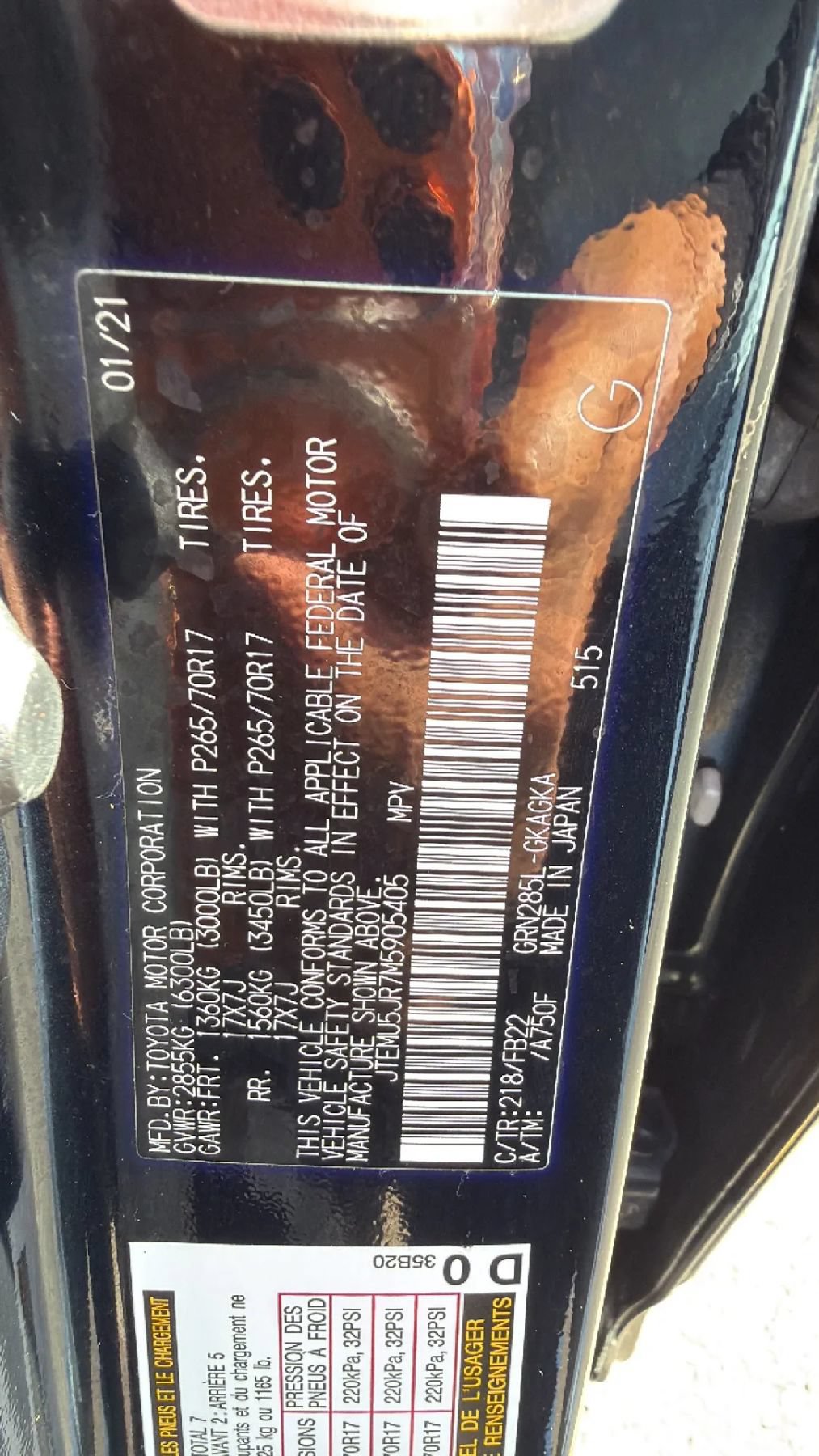 Used 2021 Toyota 4Runner SR5 AWD/4WD image 32
