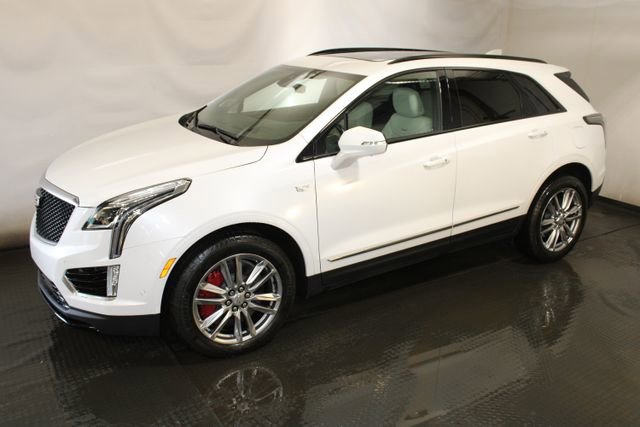 Certified 2024 Cadillac XT5 Sportv w/ Technology Package AWD/4WD image 2