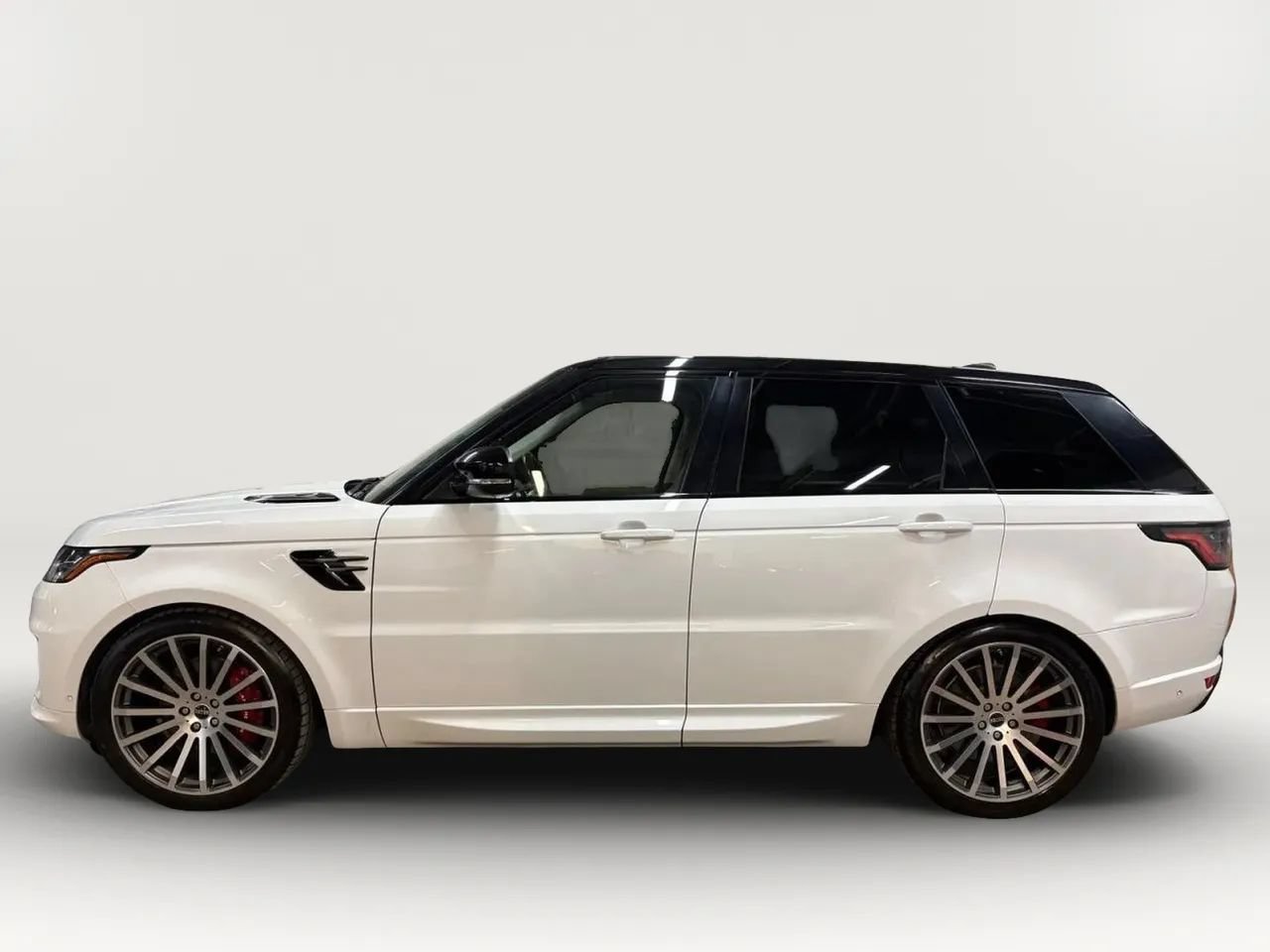 Used 2018 Land Rover Range Rover Sport Supercharged AWD/4WD image 5