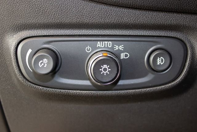 Used 2020 Chevrolet Equinox Premier image 34