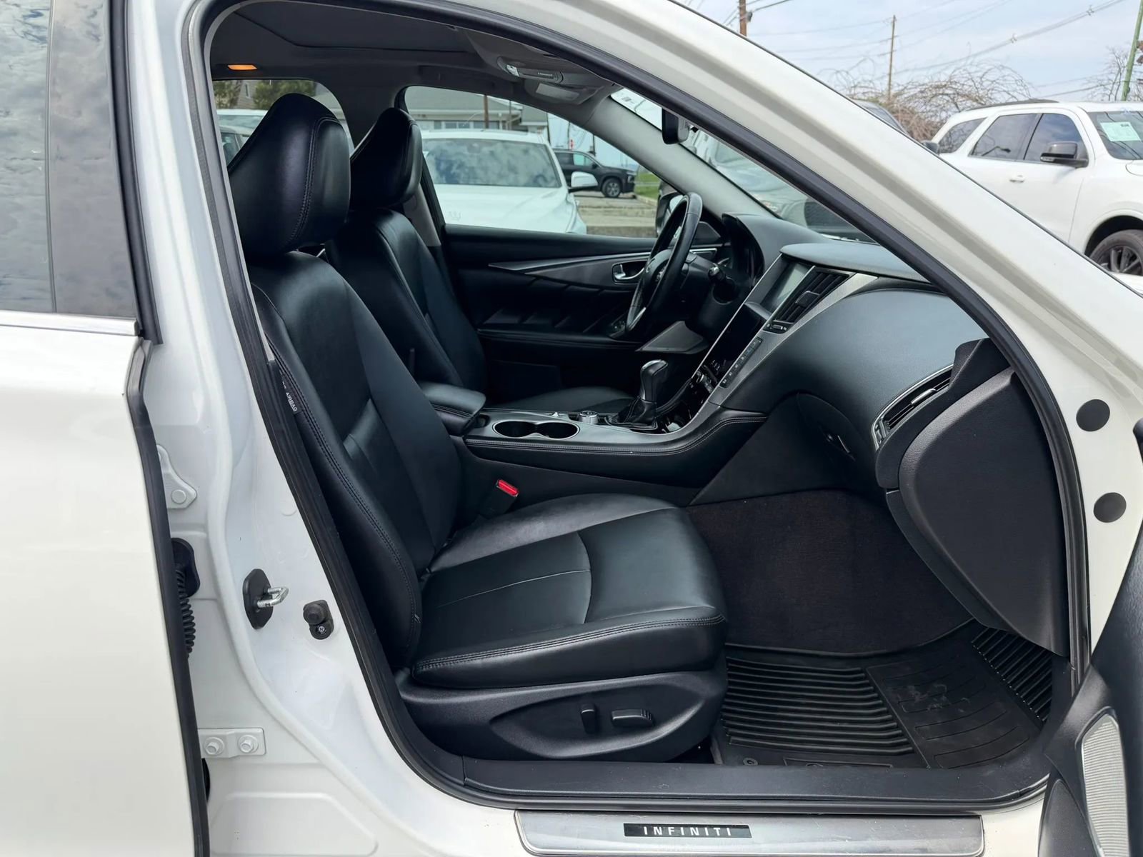 Used 2017 INFINITI Q50 Premium w/ 2.0T Premium Plus Package image 25