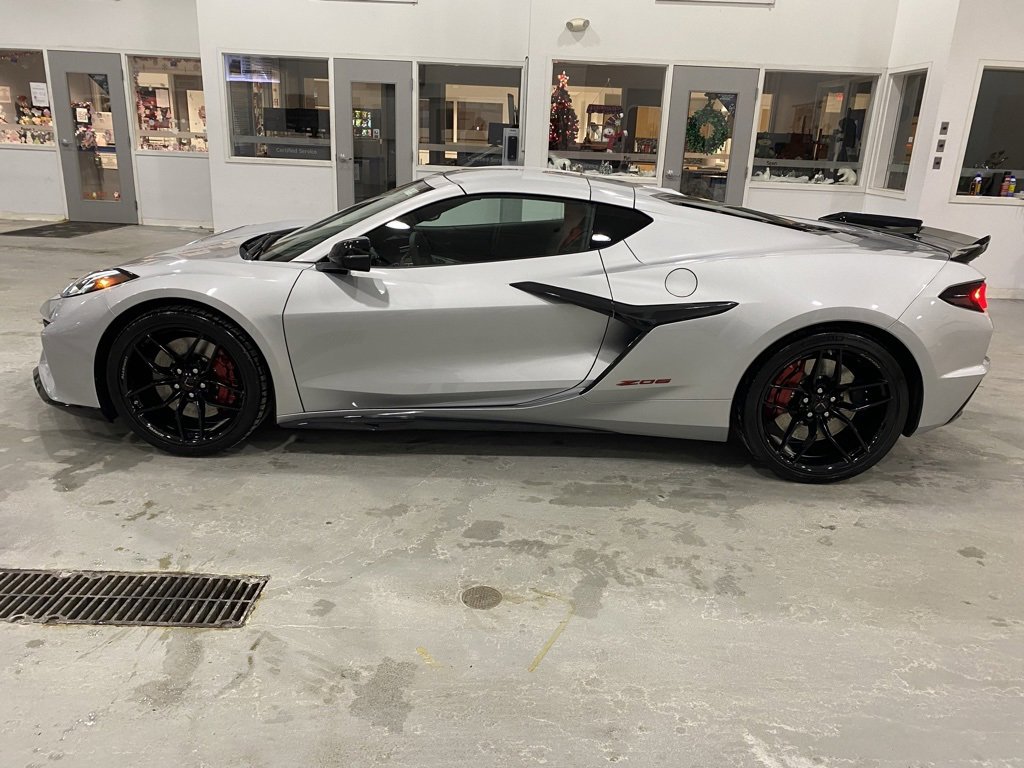 New 2026 Chevrolet Corvette Z06 w/ Battery Protection Package image 4