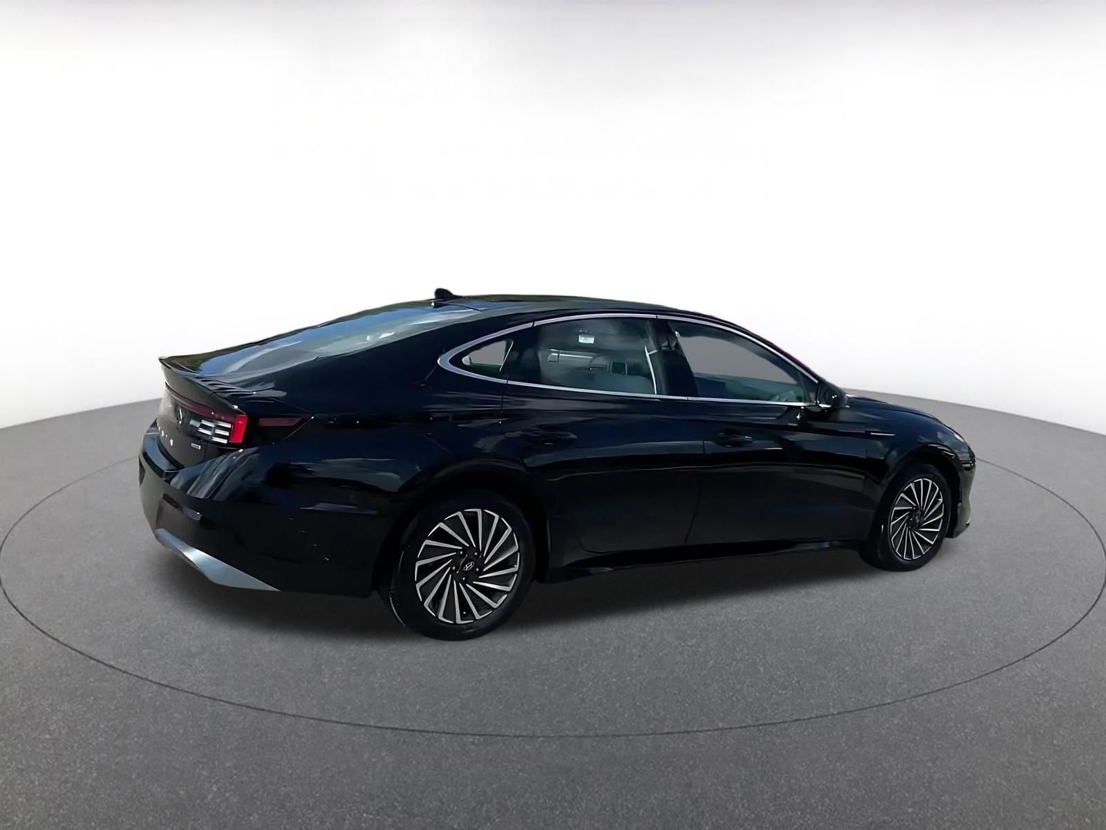 Used 2025 Hyundai Sonata SEL image 12