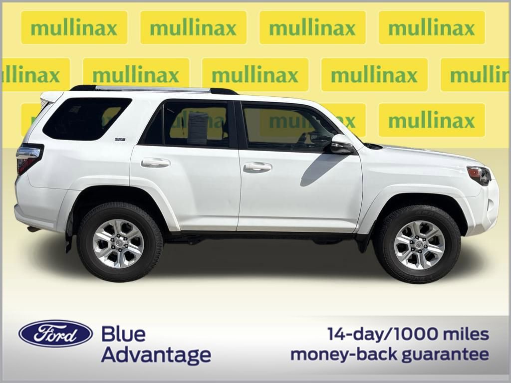 Used 2022 Toyota 4Runner SR5 Premium w/ Moonroof Package image 2