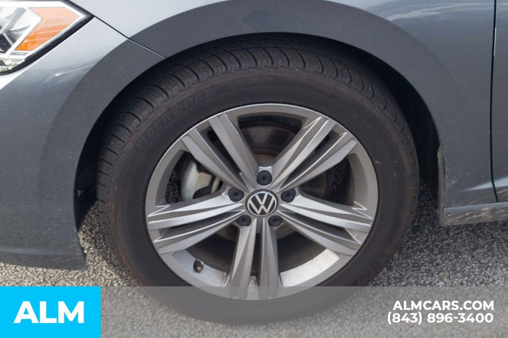 Used 2024 Volkswagen Jetta SE image 12