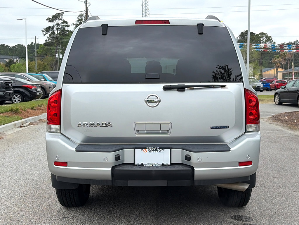Used 2015 Nissan Armada SV image 21