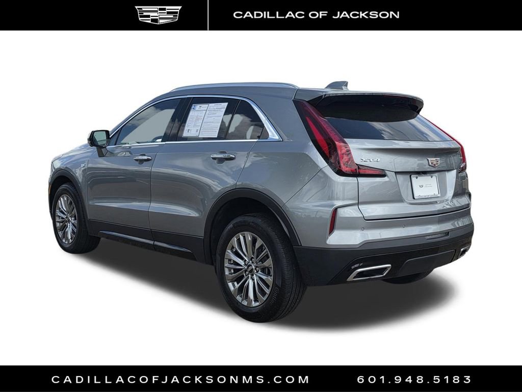 Certified 2025 Cadillac XT4 Premium Luxury image 7