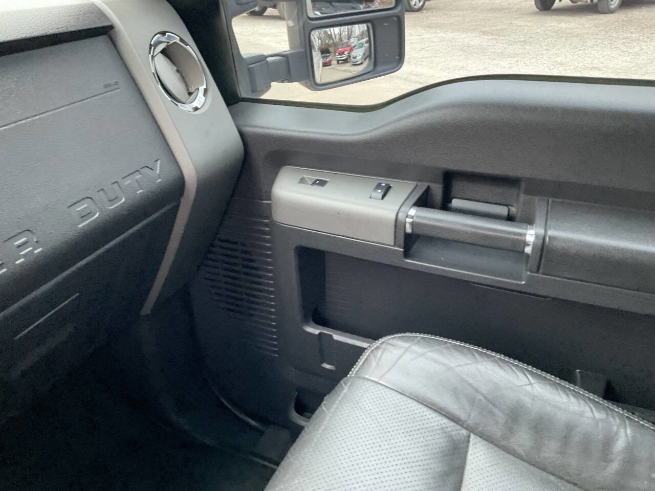 Used 2012 Ford F250 Lariat w/ Chrome Pkg image 14