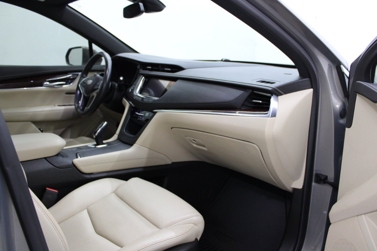 Used 2019 Cadillac XT5 Luxury FWD image 11