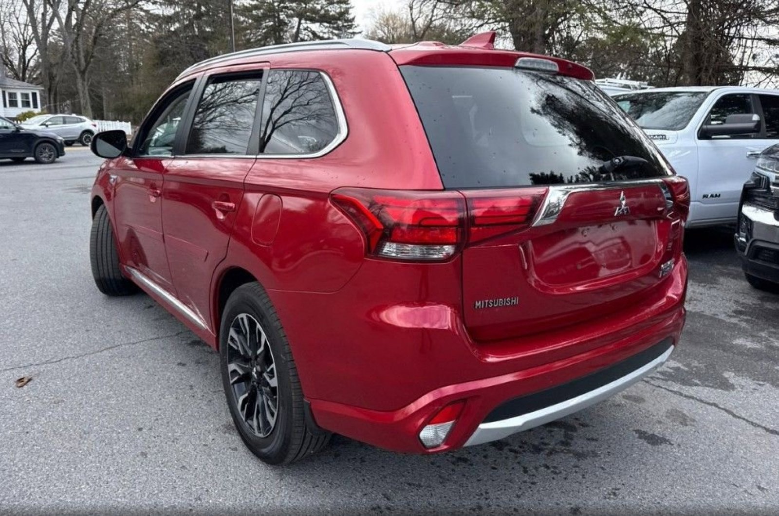 Used 2018 Mitsubishi Outlander SEL image 9