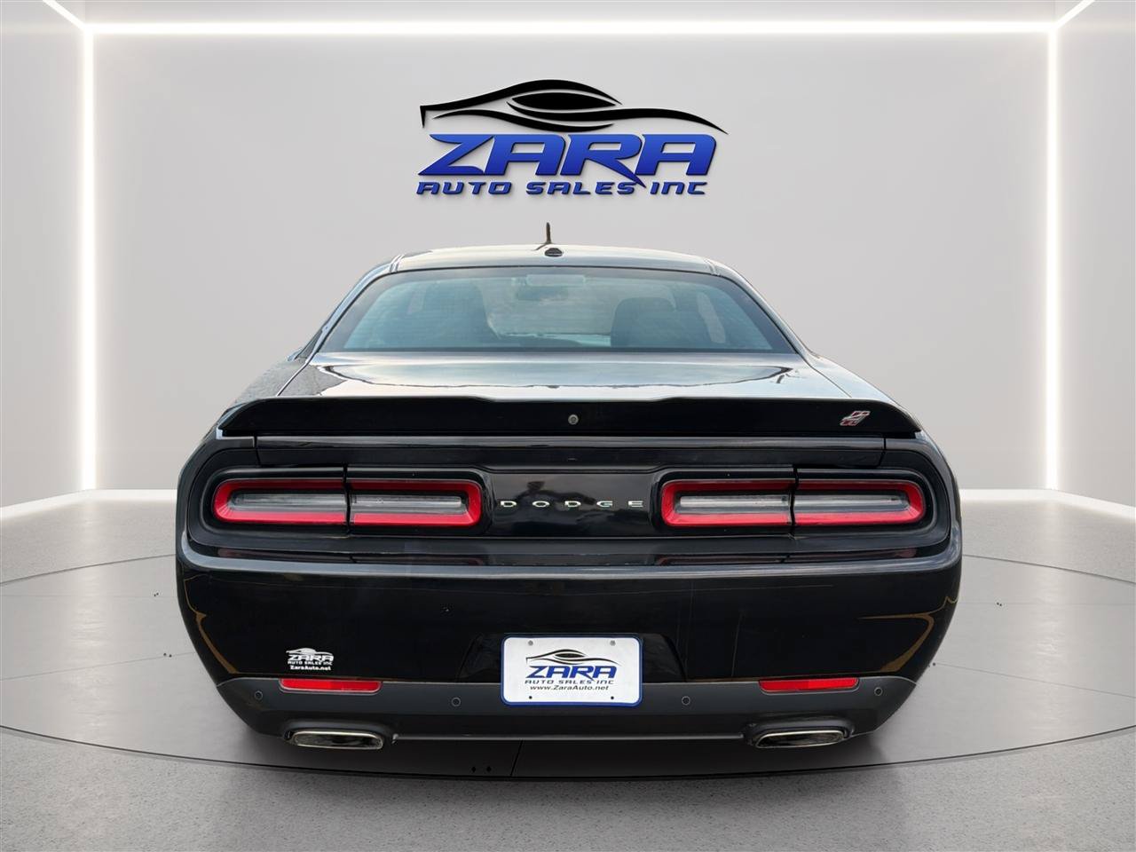 Used 2022 Dodge Challenger GT AWD/4WD image 6