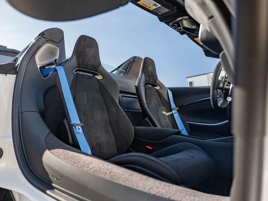 New 2026 McLaren Artura Spider image 11