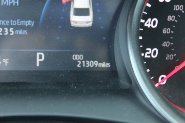 Used 2023 Toyota Camry XSE image 15