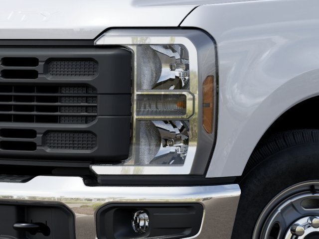 New 2027 Ford F250 XL w/ XL Chrome Package RWD image 17