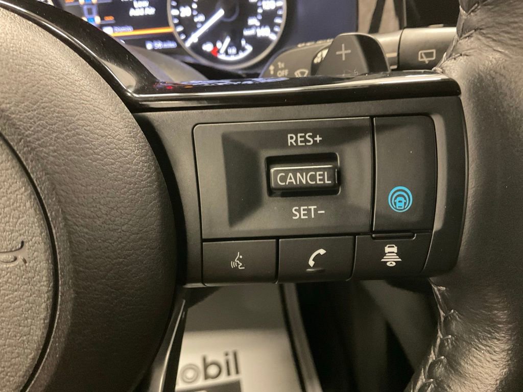 Used 2023 Nissan Pathfinder SL image 18