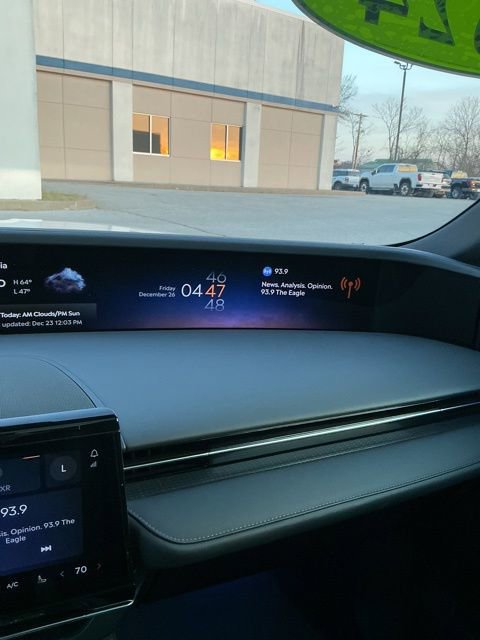 Used 2024 Lincoln Nautilus Reserve w/ Equipment Group 202A image 20