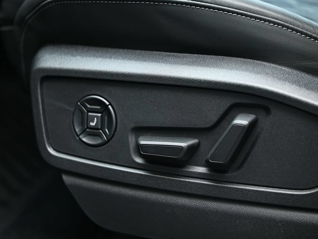 New 2026 Audi SQ5 Premium Plus AWD/4WD image 28