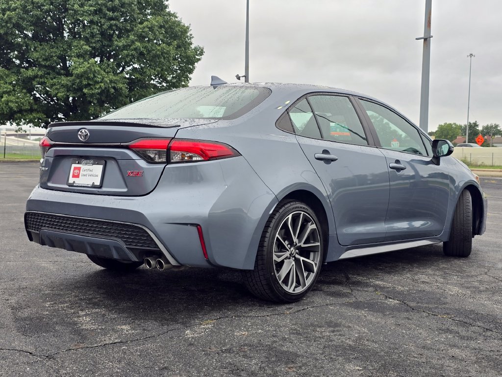 Used 2022 Toyota Corolla XSE FWD image 16