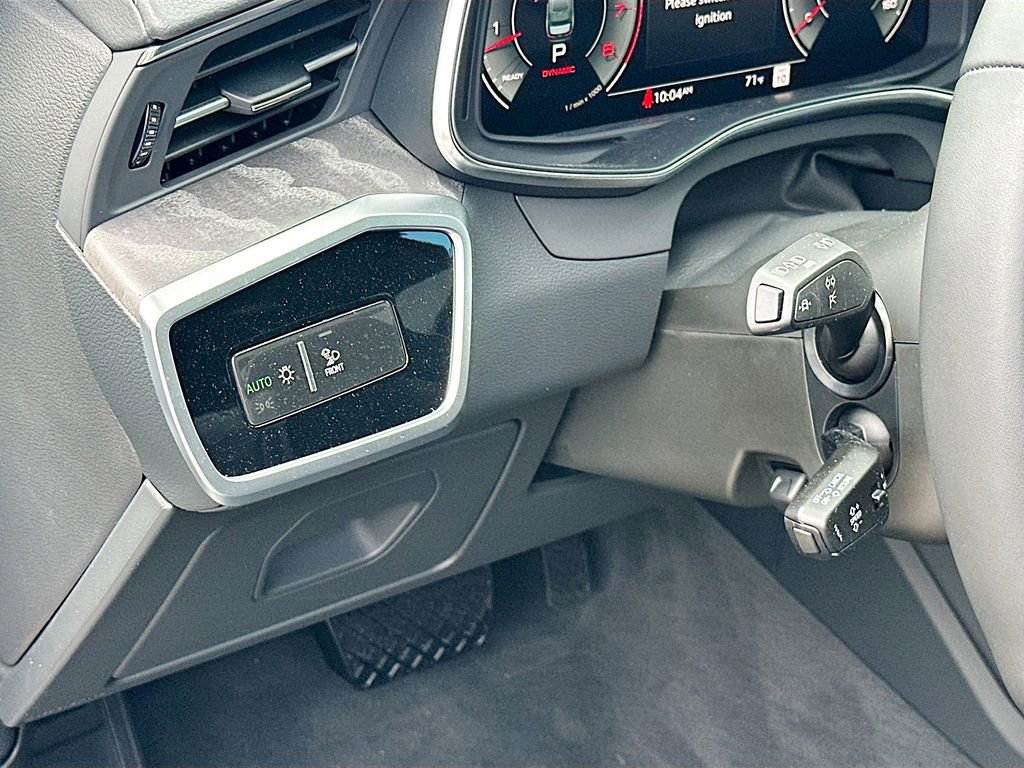 Used 2025 Audi A6 3.0T Premium image 10