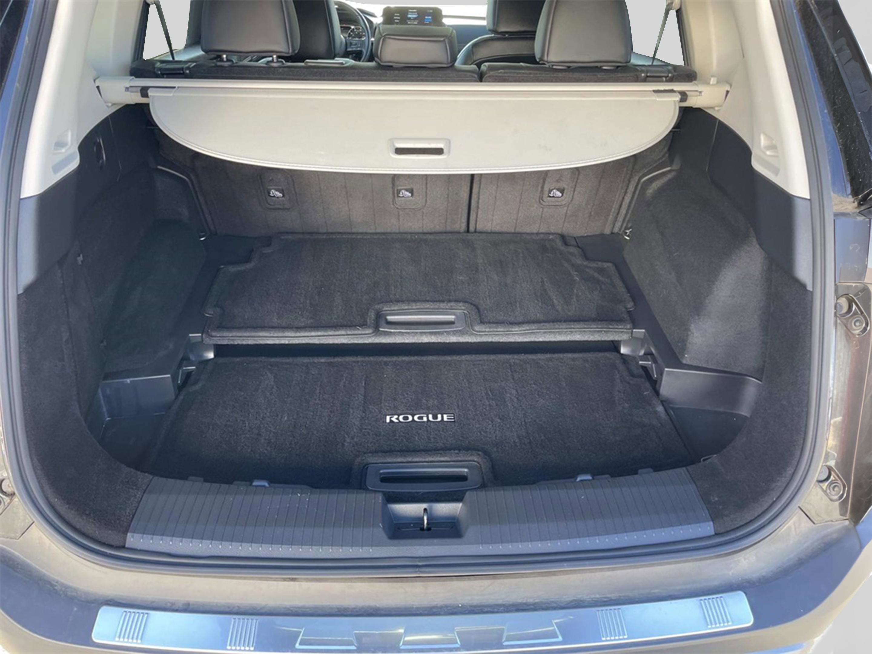 Used 2023 Nissan Rogue SL w/ SL Premium Package image 25