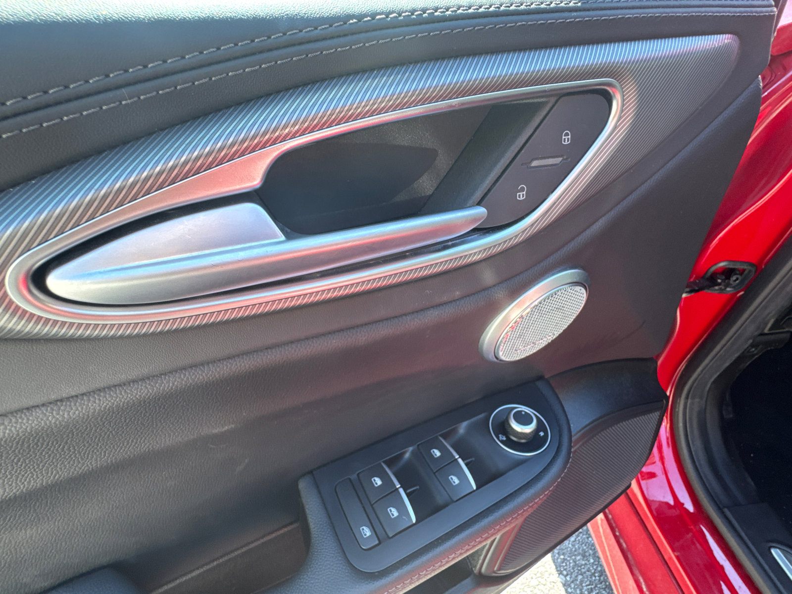 Used 2024 Alfa Romeo Giulia Veloce image 13