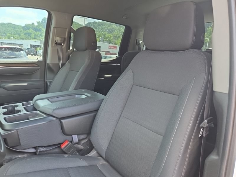 Used 2025 Chevrolet Silverado 1500 LT AWD/4WD image 10