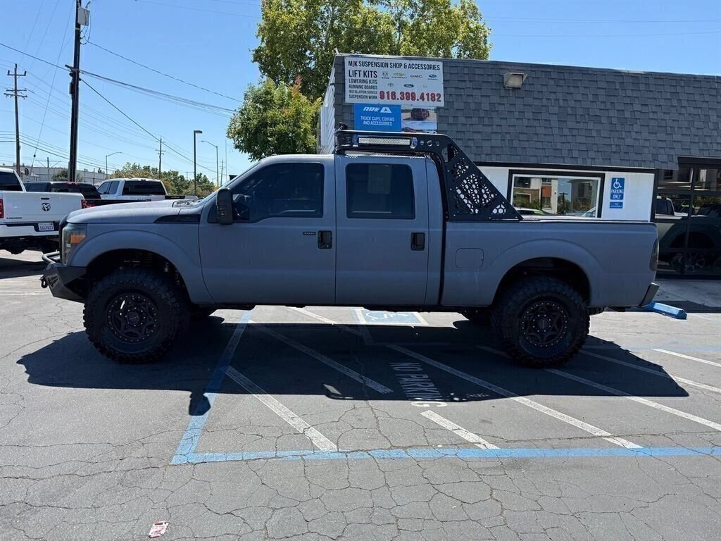 Used 2016 Ford F250 Platinum w/ FX4 Off-Road Package AWD/4WD image 7
