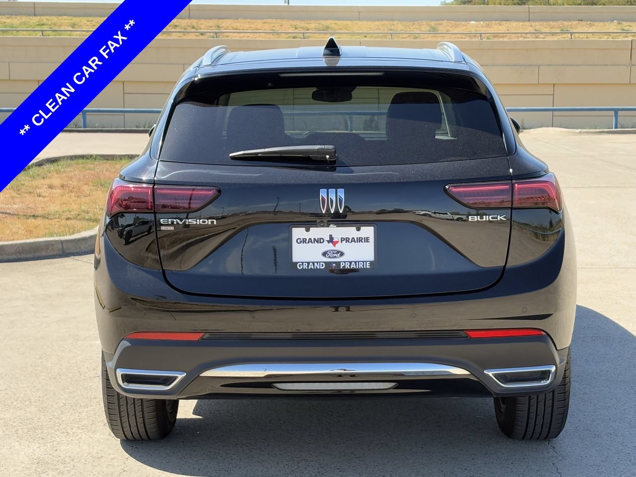 Used 2024 Buick Envision Preferred AWD/4WD image 7