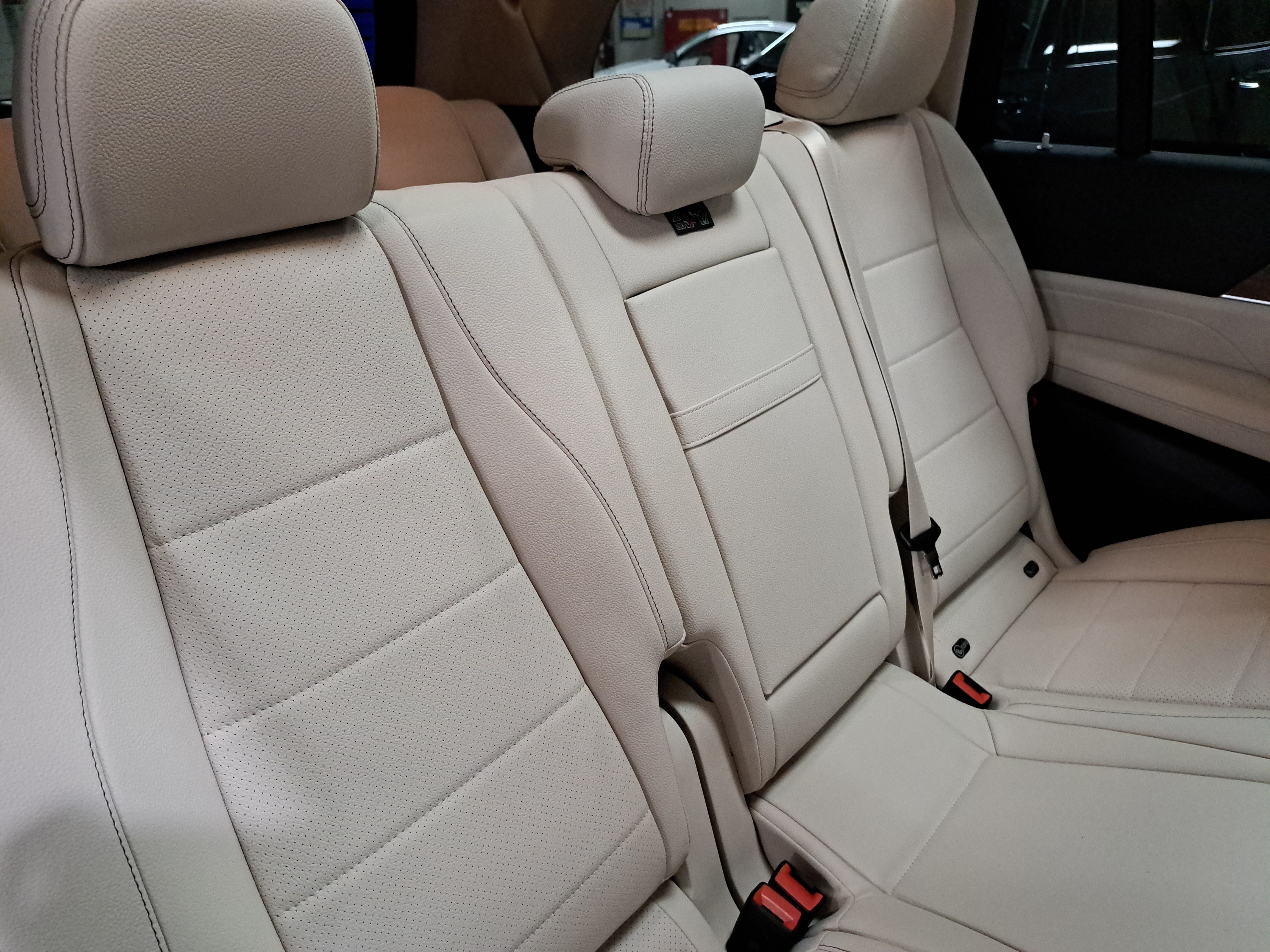 New 2026 Mercedes-Benz GLS 450 4MATIC image 12