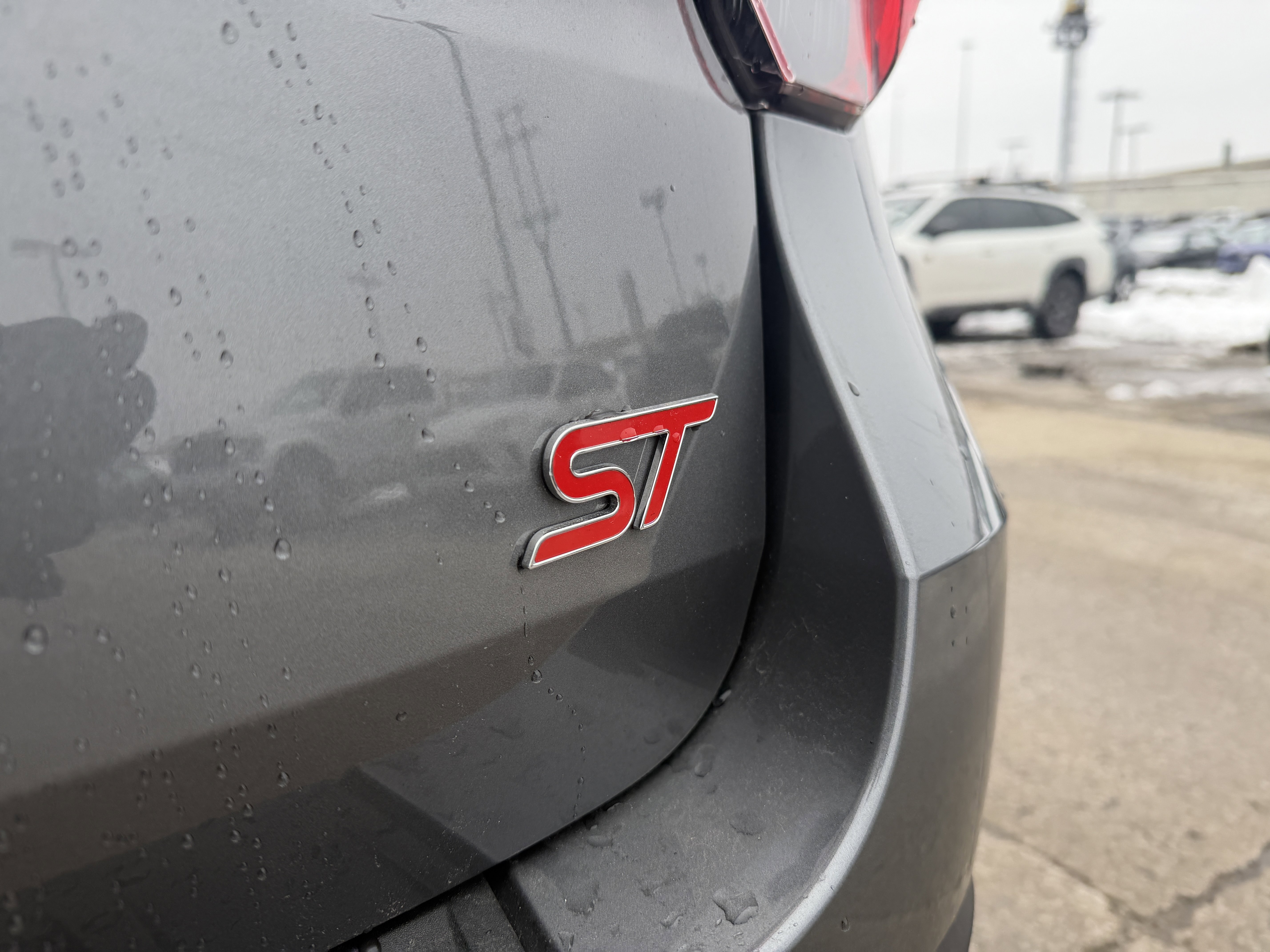 Used 2025 Ford Explorer ST image 10