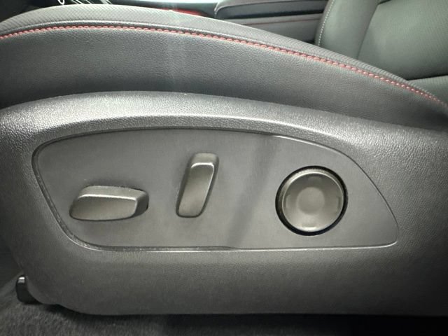Used 2024 Chevrolet Traverse Z71 w/ LPO, Floor Liner Package AWD/4WD image 10