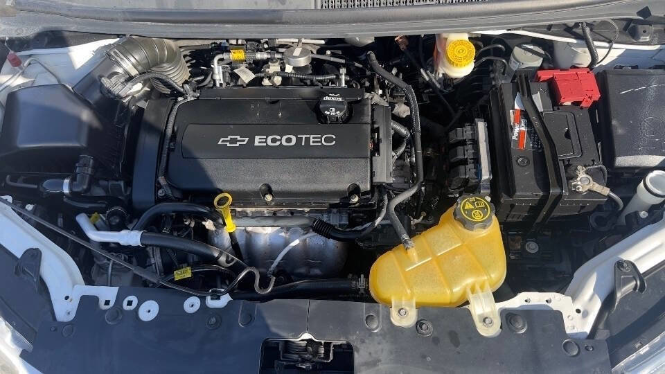 Used 2017 Chevrolet Sonic LT image 17